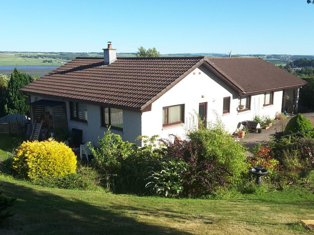 Black Isle View Apartment Dingwall Exterior photo